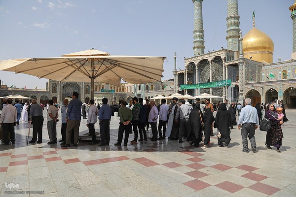 چهاردهمین دوره انتخابات ریاست جمهوری در حرم حضرت معصومه(س) و مسجد مقدس جمکران