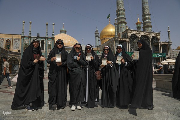 چهاردهمین دوره انتخابات ریاست جمهوری در حرم حضرت معصومه(س) و مسجد مقدس جمکران