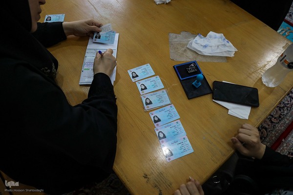 چهاردهمین دوره انتخابات ریاست جمهوری در حرم حضرت معصومه(س) و مسجد مقدس جمکران