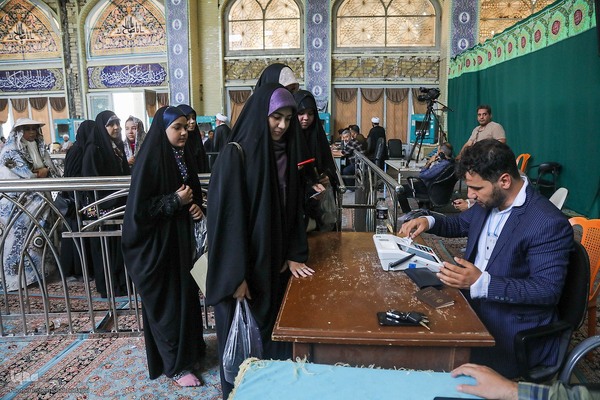 چهاردهمین دوره انتخابات ریاست جمهوری در حرم حضرت معصومه(س) و مسجد مقدس جمکران