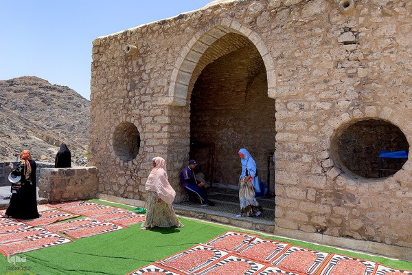 زیارت دوره زائران در مدینه منوره