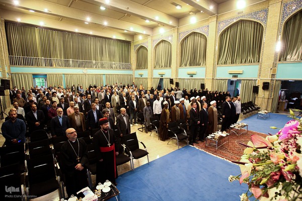 روز دیپلماسی فرهنگی و تعامل با جهان