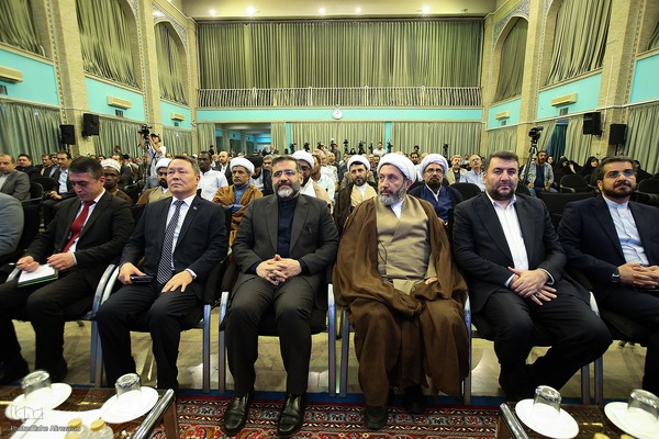 روز دیپلماسی فرهنگی و تعامل با جهان