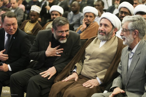 روز دیپلماسی فرهنگی و تعامل با جهان