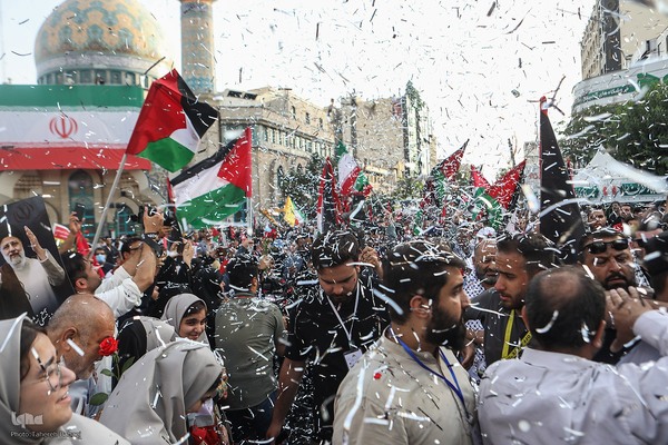 استقبال مردمی از خانواده های شهدا و بازماندگان غزه