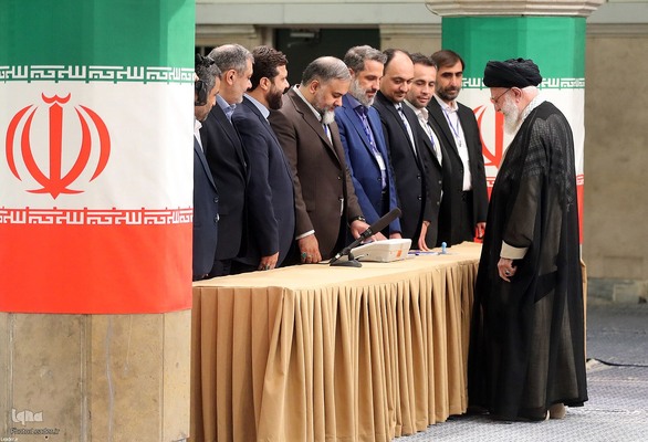 حضور رهبر معظم انقلاب در دور دوم انتخابات ریاست جمهوری