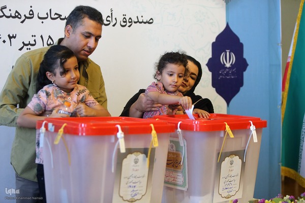 مرحله دوم انتخابات چهاردهمین دوره ریاست جمهوری در تالار وحدت