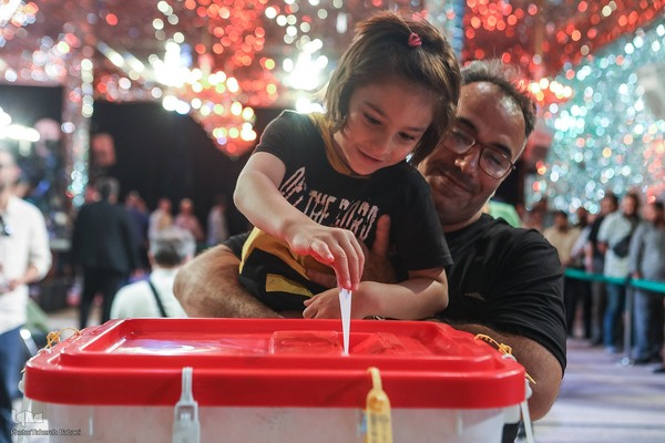 مرحله دوم چهاردهمین دوره انتخابات ریاست جمهوری در امام زاده صالح(ع)