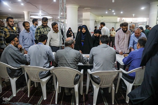 مرحله دوم انتخابات چهاردهمین دوره ریاست جمهوری در حرم حضرت معصومه(س)