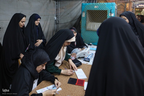 مرحله دوم چهاردهمین دوره انتخابات ریاست جمهوری در حرم عبدالعظیم حسنی (ع)