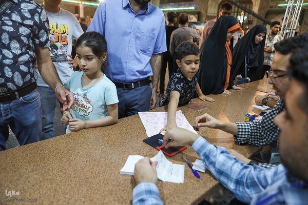 مرحله دوم چهاردهمین دوره انتخابات ریاست جمهوری در حرم عبدالعظیم حسنی (ع)