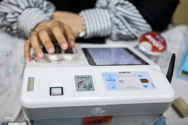 مرحله دوم چهاردهمین دوره انتخابات ریاست جمهوری در حرم عبدالعظیم حسنی (ع)