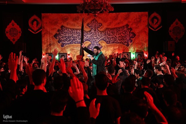 شب دوم ماه محرم در هیئت رزمندگان قم