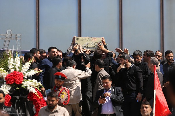 تشییع پیکر شهید گمنام