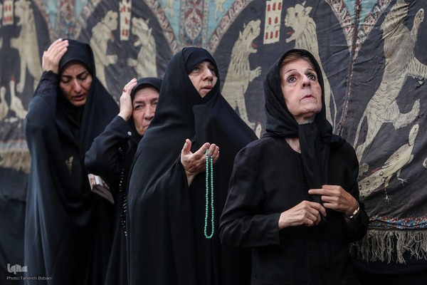 عزاداری چهارمین روزمحرم در تکیه سادات اخوی