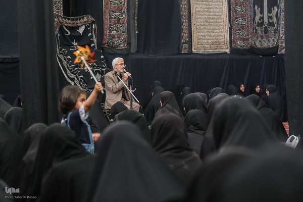 عزاداری چهارمین روزمحرم در تکیه سادات اخوی