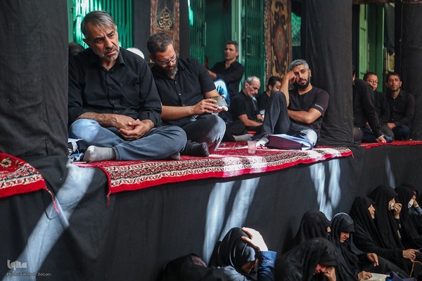 عزاداری چهارمین روزمحرم در تکیه سادات اخوی
