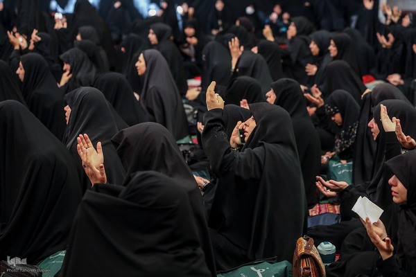 عزاداری چهارمین روزمحرم در تکیه سادات اخوی