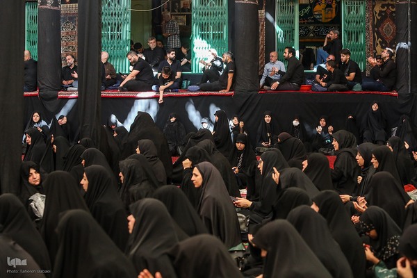 عزاداری چهارمین روزمحرم در تکیه سادات اخوی