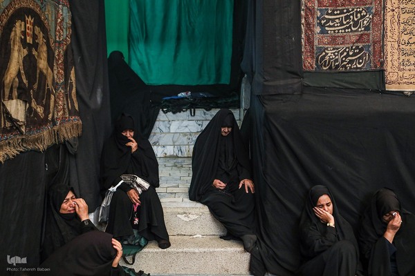 عزاداری چهارمین روزمحرم در تکیه سادات اخوی