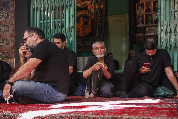 عزاداری چهارمین روزمحرم در تکیه سادات اخوی