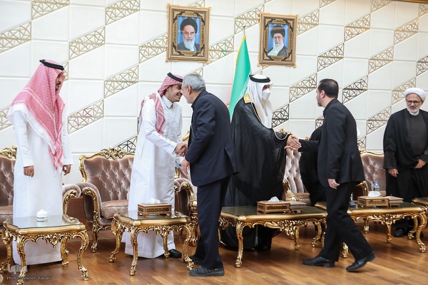 بازگشت حجت الاسلام و المسلمین سید عبدالفتاح نواب نماینده ولی فقیه و سرپرست حجاج ایرانی از حج