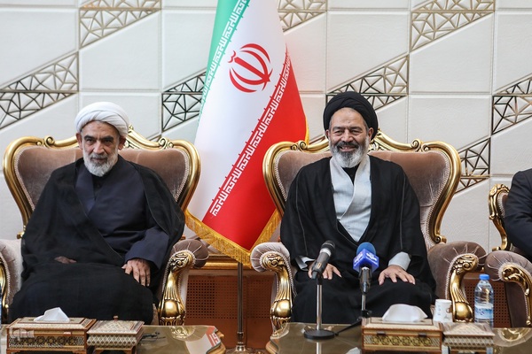 بازگشت حجت الاسلام و المسلمین سید عبدالفتاح نواب نماینده ولی فقیه و سرپرست حجاج ایرانی از حج