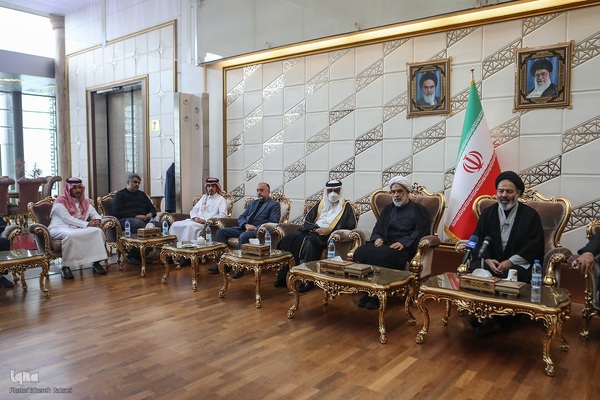 بازگشت حجت الاسلام و المسلمین سید عبدالفتاح نواب نماینده ولی فقیه و سرپرست حجاج ایرانی از حج