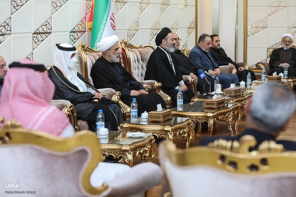 بازگشت حجت الاسلام و المسلمین سید عبدالفتاح نواب نماینده ولی فقیه و سرپرست حجاج ایرانی از حج