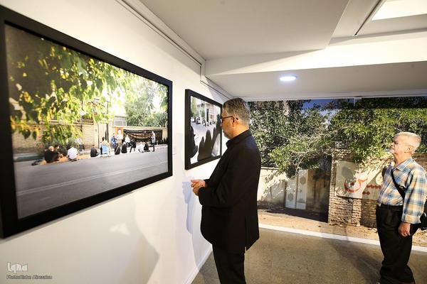 نمایشگاه عکس «مجلسِ پرده‌نشینان»