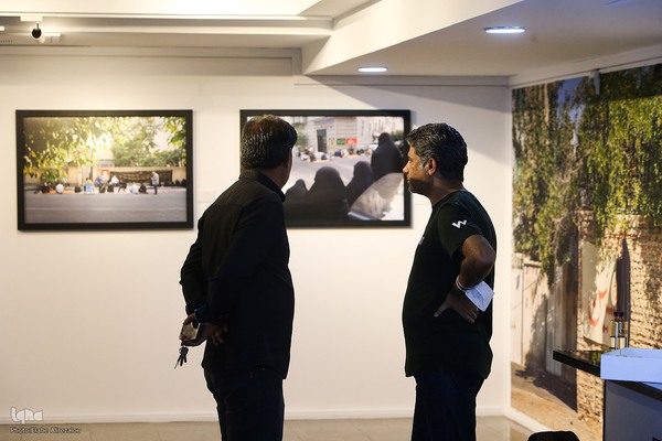 نمایشگاه عکس «مجلسِ پرده‌نشینان»