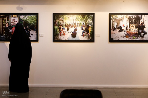 نمایشگاه عکس «مجلسِ پرده‌نشینان»