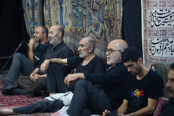 مراسم تعزیه‌خوانی در تکیه شوفرها