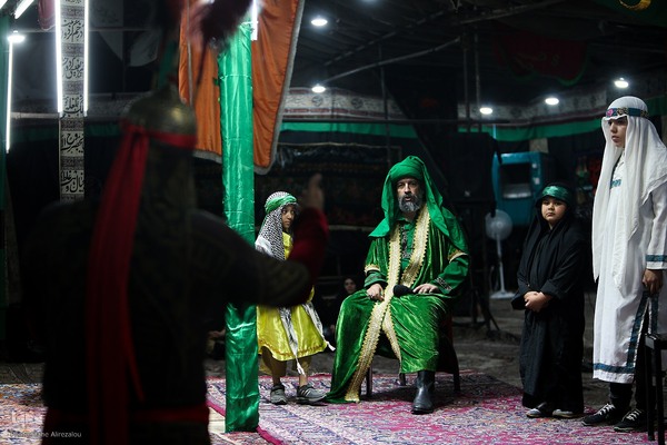 مراسم تعزیه‌خوانی در تکیه شوفرها