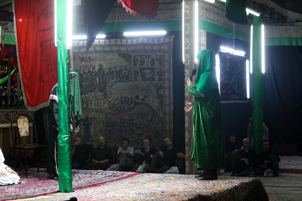 مراسم تعزیه‌خوانی در تکیه شوفرها