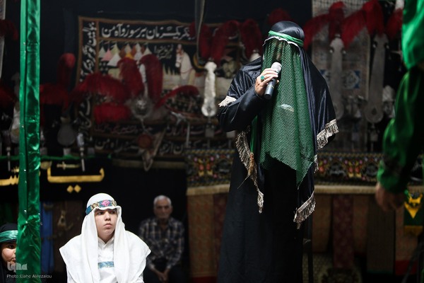 مراسم تعزیه‌خوانی در تکیه شوفرها