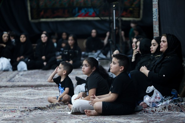 مراسم تعزیه‌خوانی در تکیه شوفرها