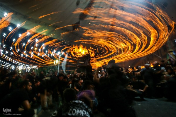 آئین مشعل گردانی عزاداران حسینی در دولت آباد تهران