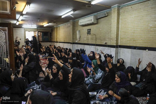 مراسم تاسوعای حسینی در امام زاده صالح(ع) تجریش