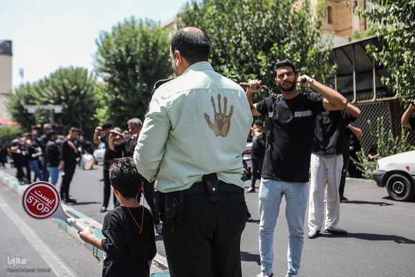 عزاداری ظهر عاشورای حسینی در تهران