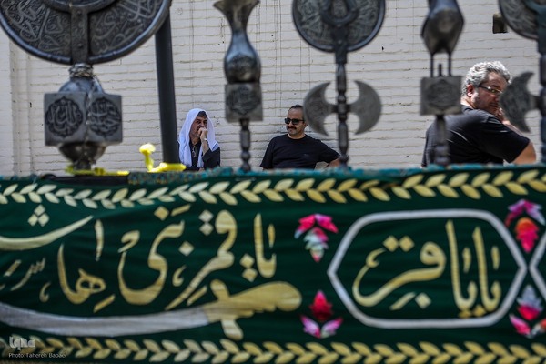 عزاداری ظهر عاشورای حسینی در تهران