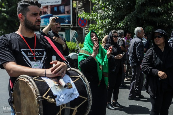 عزاداری ظهر عاشورای حسینی در تهران