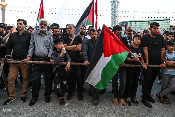 آئین خیمه سوزان در میدان امام حسین (ع)