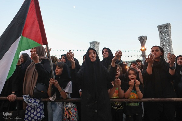 آئین خیمه سوزان در میدان امام حسین (ع)