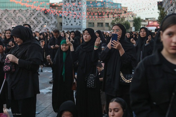 آئین خیمه سوزان در میدان امام حسین (ع)