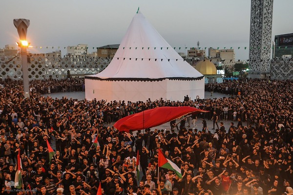 آئین خیمه سوزان در میدان امام حسین (ع)