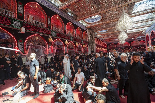 حال و هوای کربلای معلی در روز عاشورا