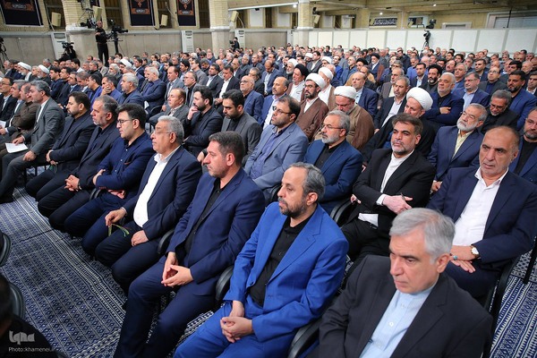 دیدار نمایندگان مجلس با رهبر معظم انقلاب