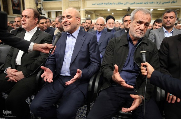 دیدار نمایندگان مجلس با رهبر معظم انقلاب