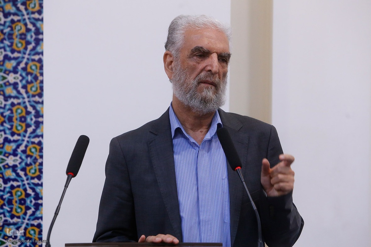 مراسم بزرگداشت علامه غلامرضا (کیوان) سمیعی کرمانشاهی